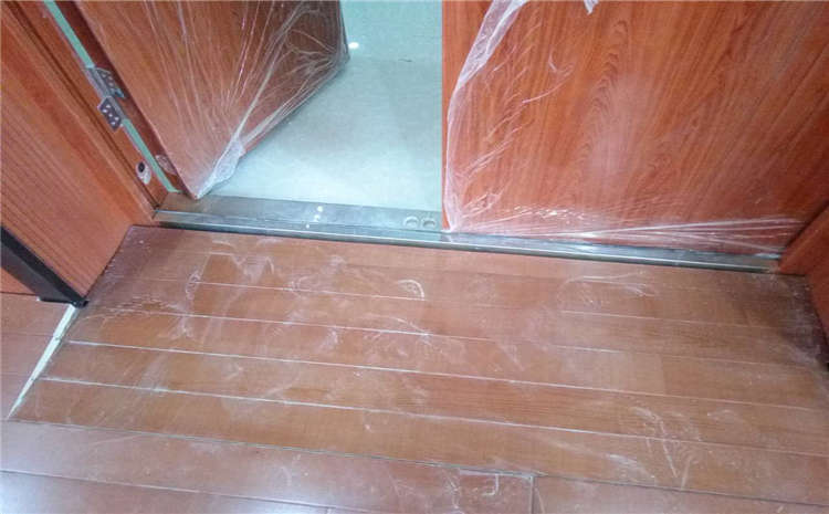 專用體育木地板廠家批發