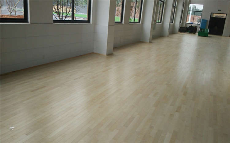 籃球場(chǎng)木地板如何才能又好又實(shí)惠？