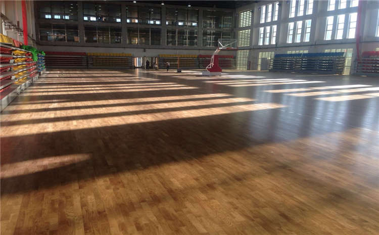 運動木地板色差原因和解決方法