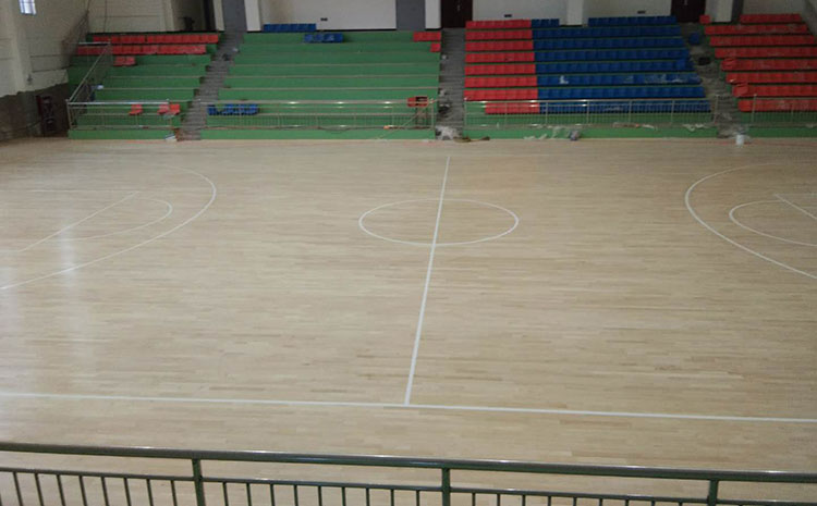 主輔龍骨結構風雨操場木地板廠家去哪找？