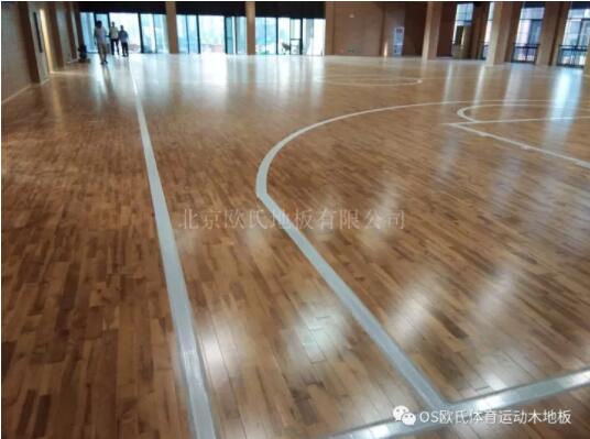 江蘇昆山兵希小學體育館木地板成功案例
