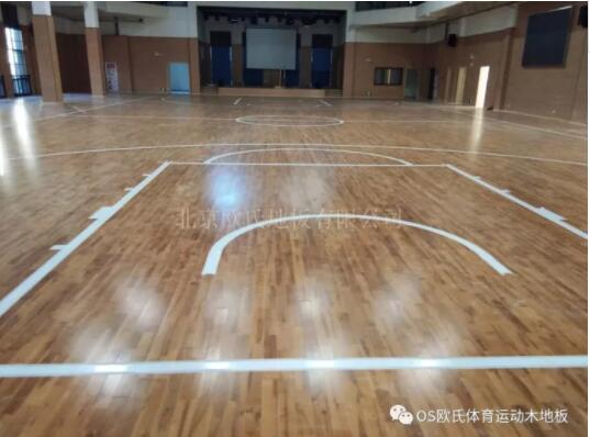 江蘇昆山兵希小學體育館木地板成功案例