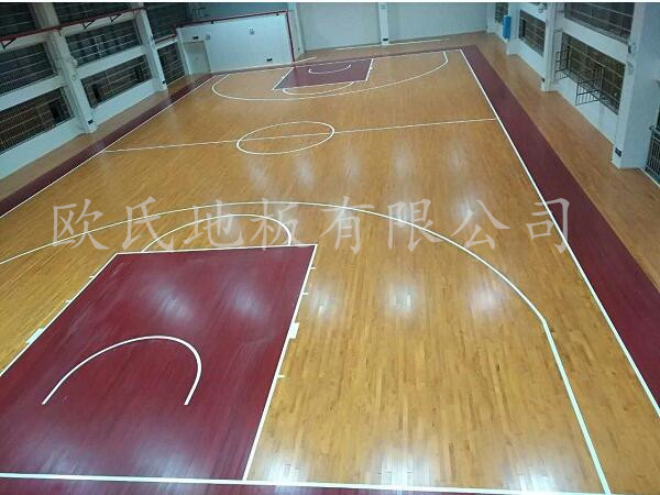 湖南長沙雨花區芙蓉路小學籃球館地板案例