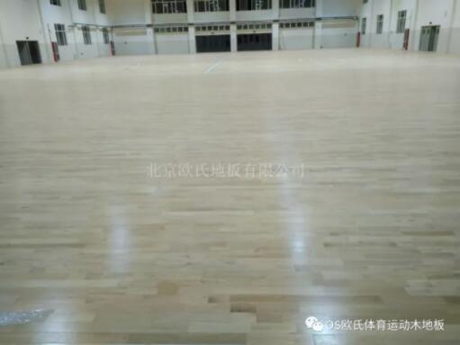 山東德州臨邑**中學體育館木地板成功案例