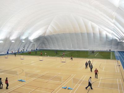 一館多用，四季適宜：氣膜體育館的優勢和特點！